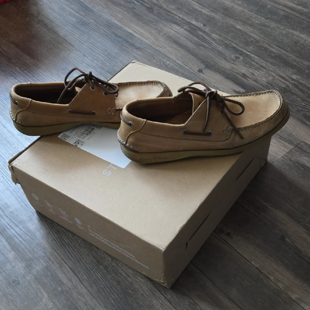 Tommy Bahama Men's Tan Boat Shoes sz. 9.5 Docksider
